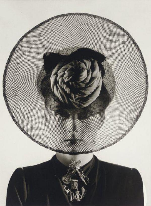Fashion Photography by Erwin Blumenfeld
