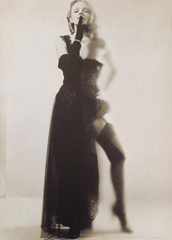 Fashion Photography by Erwin Blumenfeld
