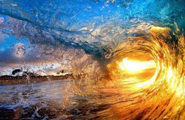 Incredible Hawaii Waves Photography