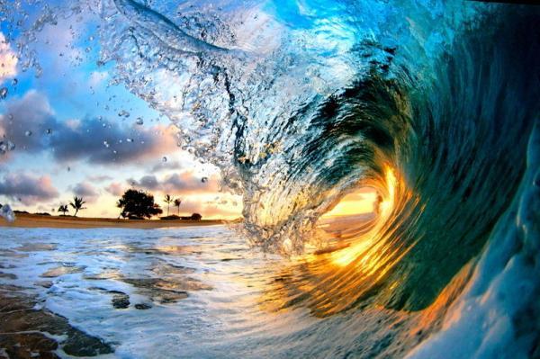 Incredible Hawaii Waves Photography