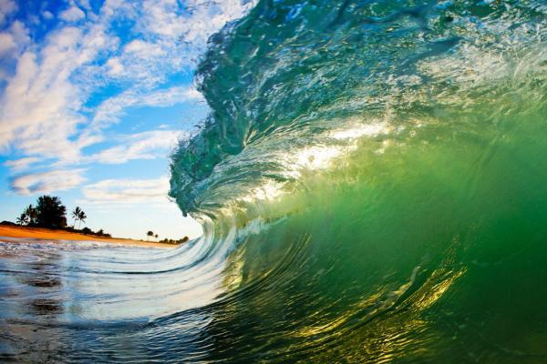 Incredible Hawaii Waves Photography