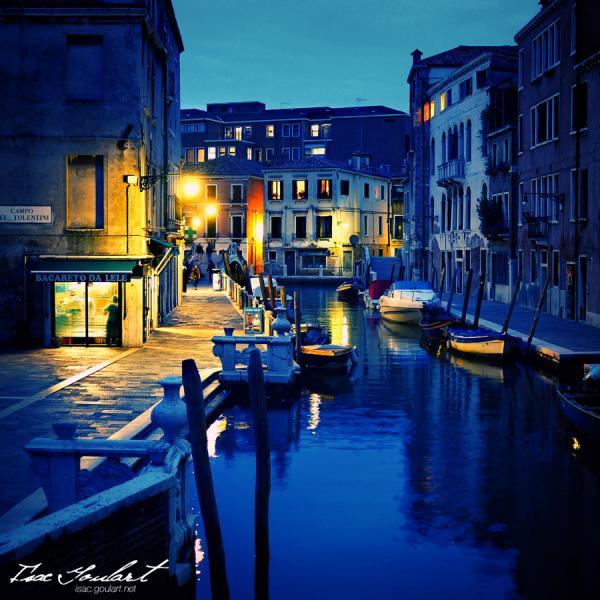 Photography by Isac Goulart