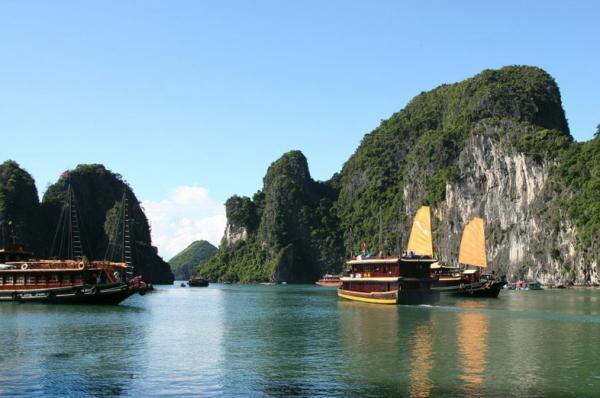 Ha Long Bay