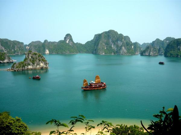 Ha Long Bay