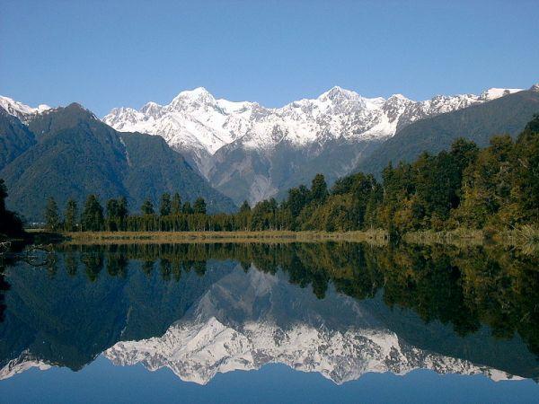 Beautiful Reflection Shots in Lake Matheson
