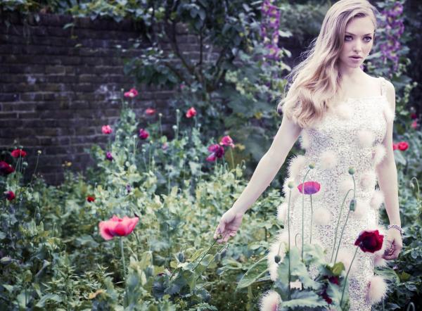 Beauty Photography by Simon Emmett