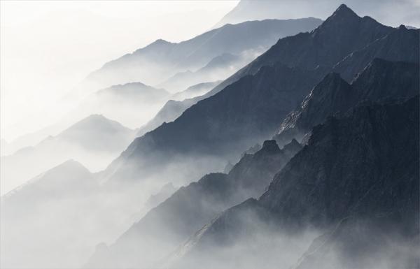 Spectacular Moutain Photography by Roberto Bertero