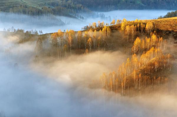 Cloudy mountains by Cornel Pufan