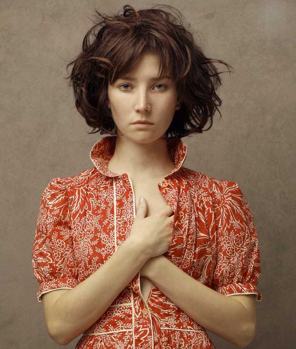Photorealistic Paintings by Louis Treserras
