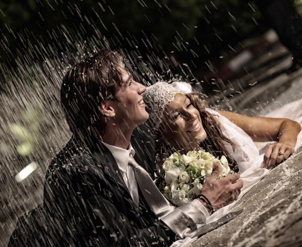 50 Creative Ideas of Wedding Photography