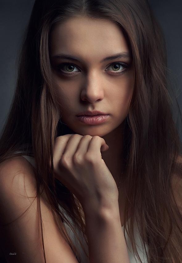 Gorgeous Portraits by Mikhail Grafik