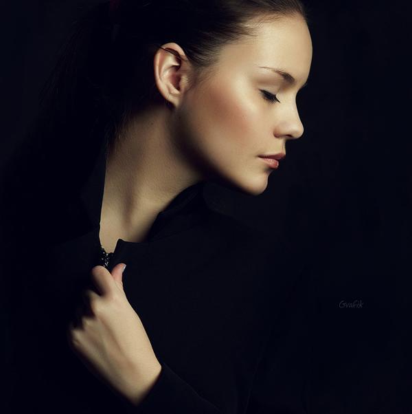 Gorgeous Portraits by Mikhail Grafik