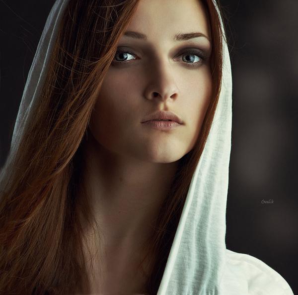 Gorgeous Portraits by Mikhail Grafik