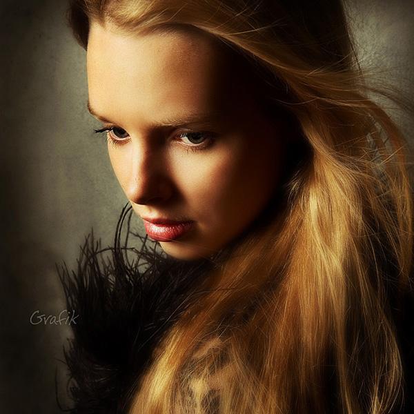 Gorgeous Portraits by Mikhail Grafik