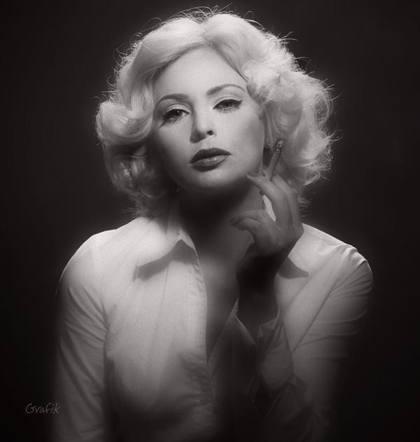 Gorgeous Portraits by Mikhail Grafik