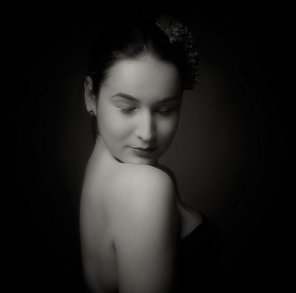Portrait photography by Alexandra Fira