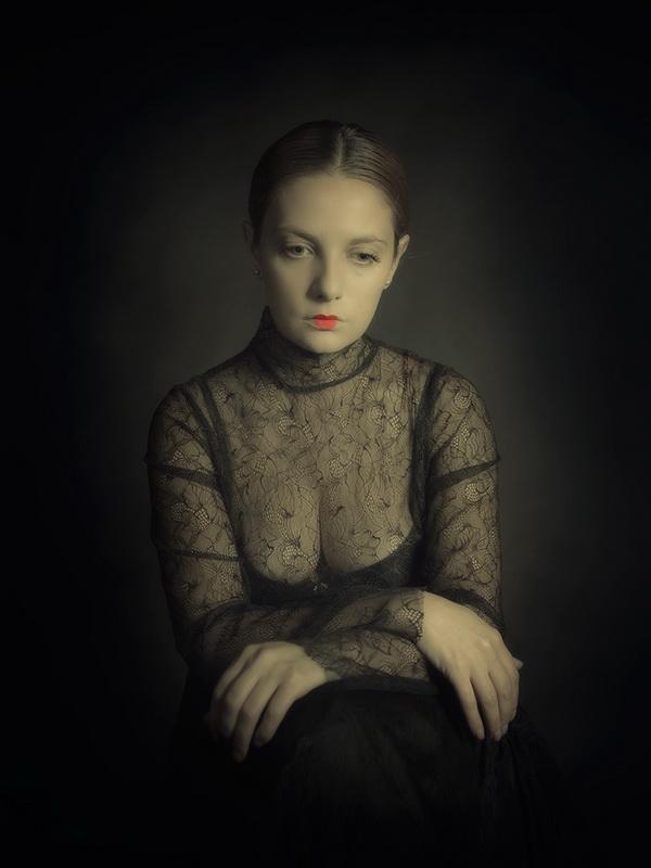 Portrait photography by Alexandra Fira