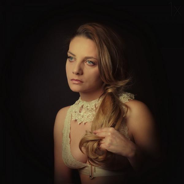Portrait photography by Alexandra Fira