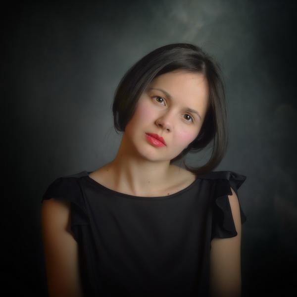 Portrait photography by Alexandra Fira