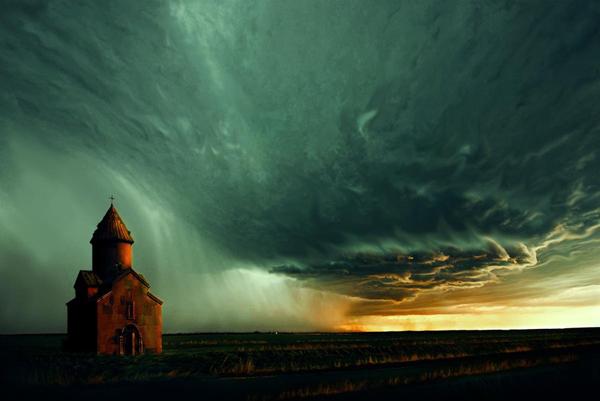 Photography by Sako Tchilingirian