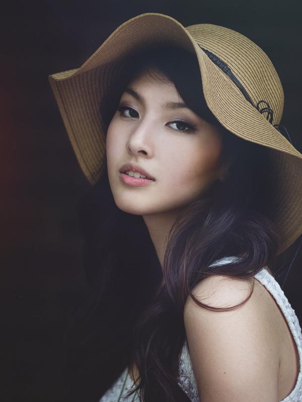Portrait Photography by Pauly Pholwises