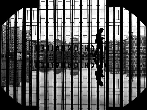 Street Photography by Thomas Leuthard