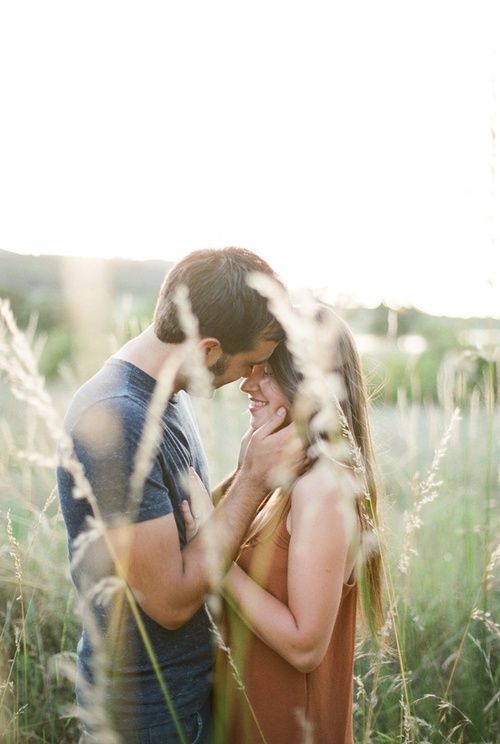 30 Engagement Photo Ideas