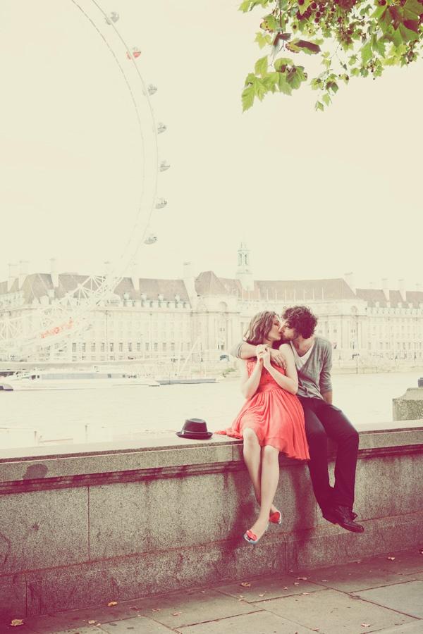 30 Engagement Photo Ideas