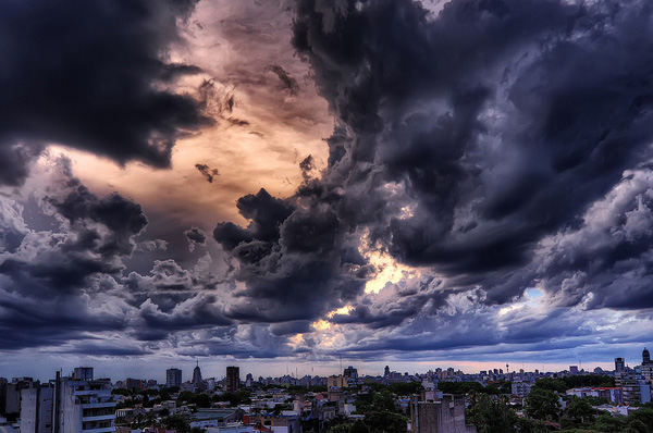 Cityscape Photos by Manuel Savariz Santos