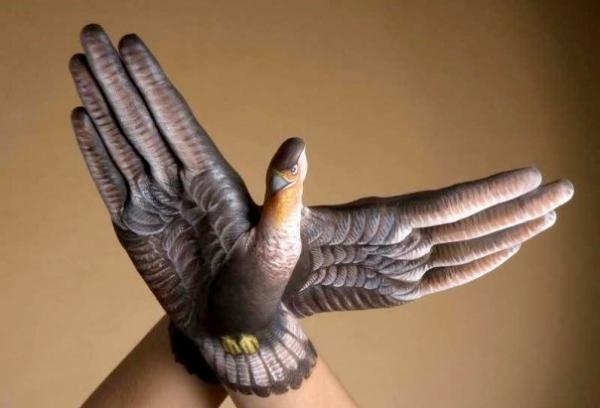 Incredible Hand Paintings by Guido Daniele
