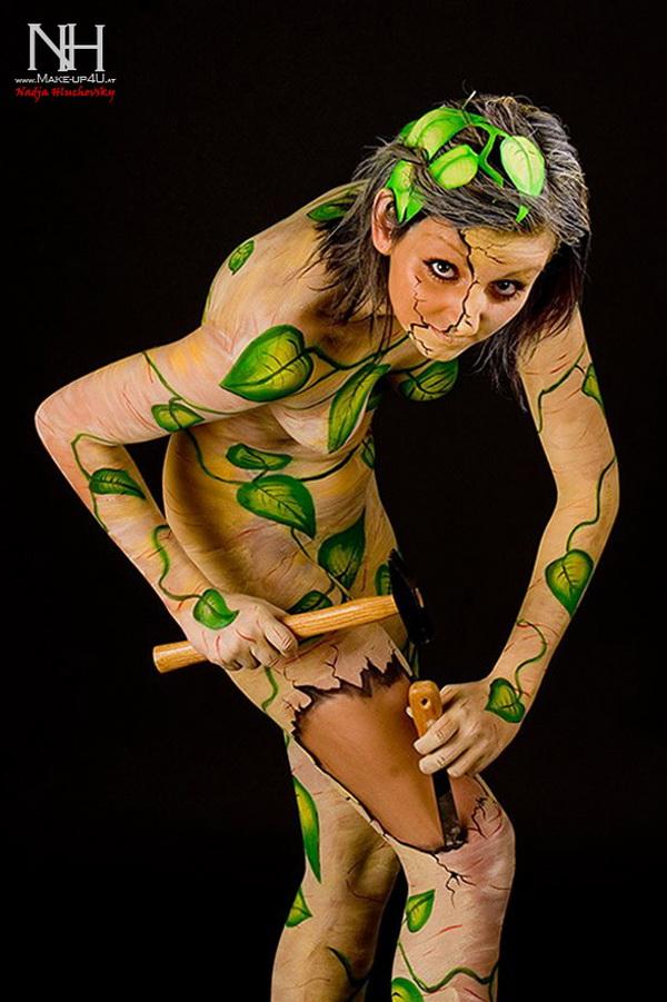Body paintings by Nadja Hluchovsky