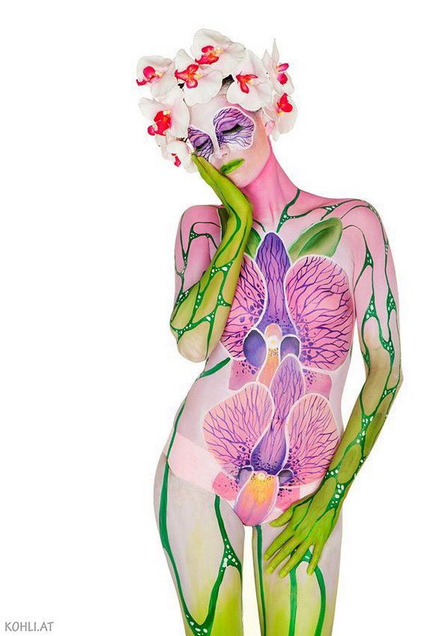 Body paintings by Nadja Hluchovsky