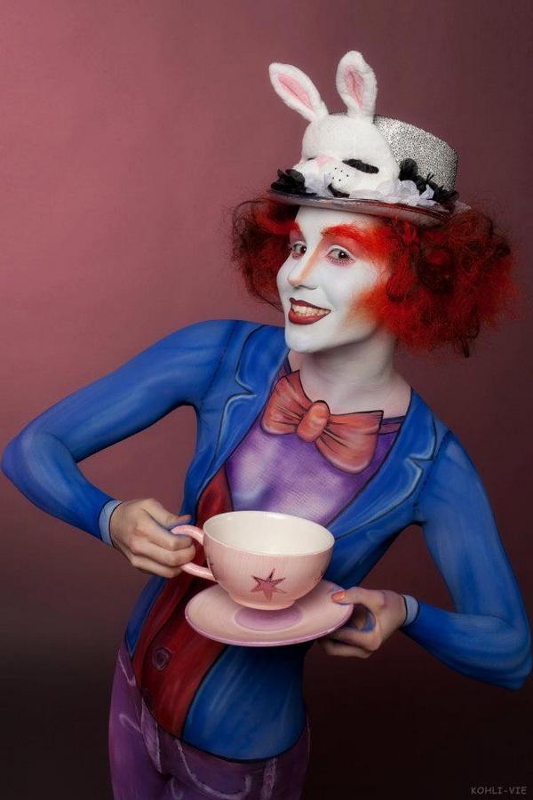 Body paintings by Nadja Hluchovsky