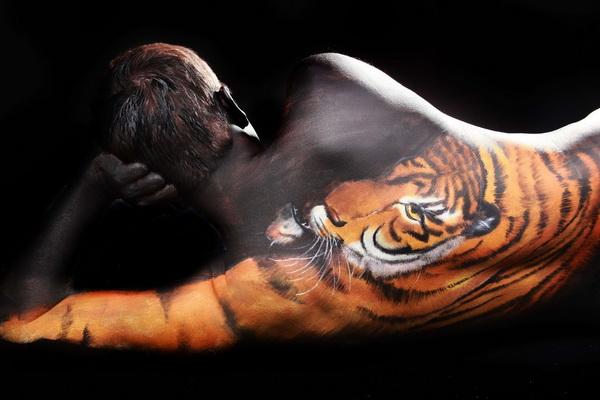 Body paintings by Gesine Marwedel