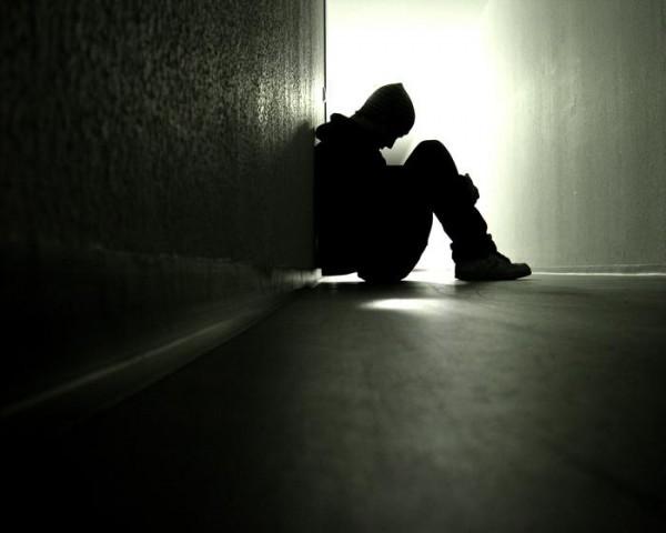 30 Beautiful Sad Pictures