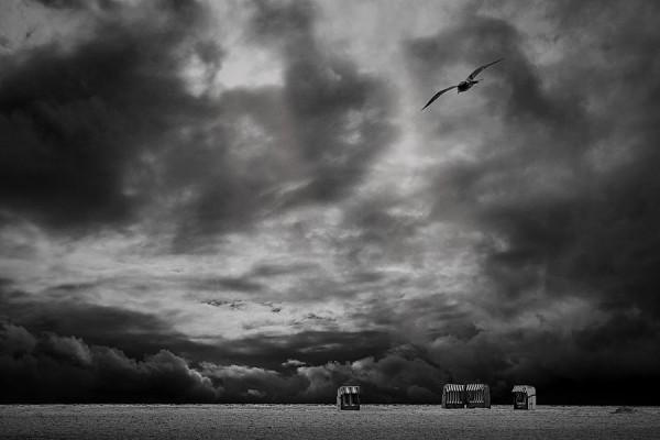 30 Beautiful Sad Pictures