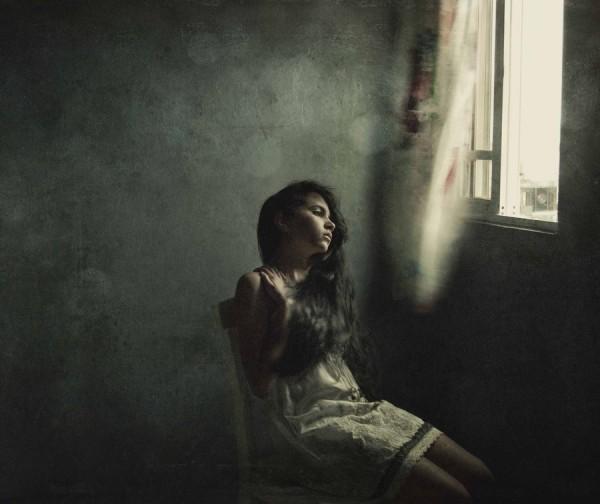 30 Beautiful Sad Pictures