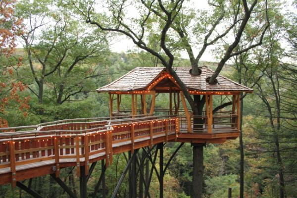Tree Houses by Pete Nelson
