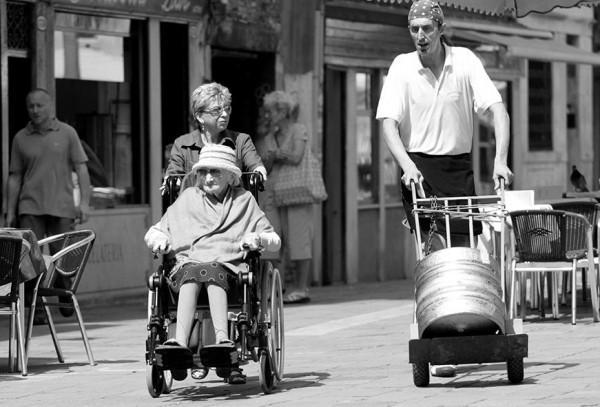 40 Stunning Black and White Photos