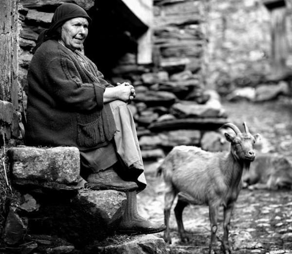 40 Stunning Black and White Photos