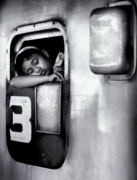 40 Stunning Black and White Photos
