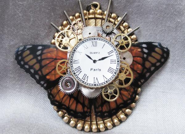 steampunk_necklace___butterfly_by_voltagepoint600_435 20 Stunning Steampunk Artisan Crafts