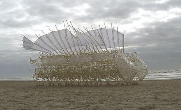 Kinetic Sculptures by Theo Janssen