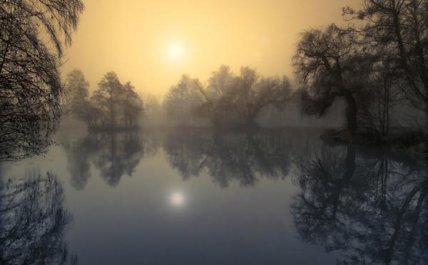 20 otherworld_dreams_by_arbebuk600_372 50 Inspiring Examples of Water in Art