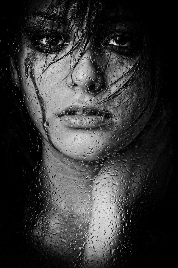 31 Enzo-Perrazziello-_4_598_900 50 Inspiring Examples of Water in Art
