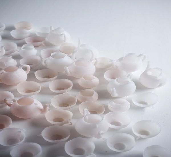 Ceramic &amp; Crocery