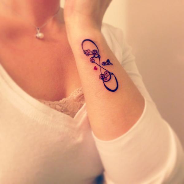 The Infinity Symbol: A Timeless Emblem of Limitlessness