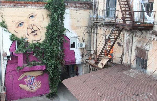 The Living Wall - Street Art by Nikita Nomerz