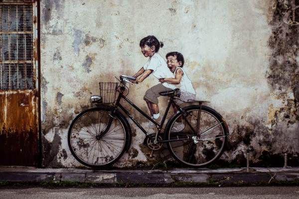 Street Art by Ernest Zacharevic