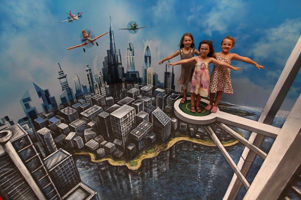 25 Realistic Street Art by 3D Joe and Max